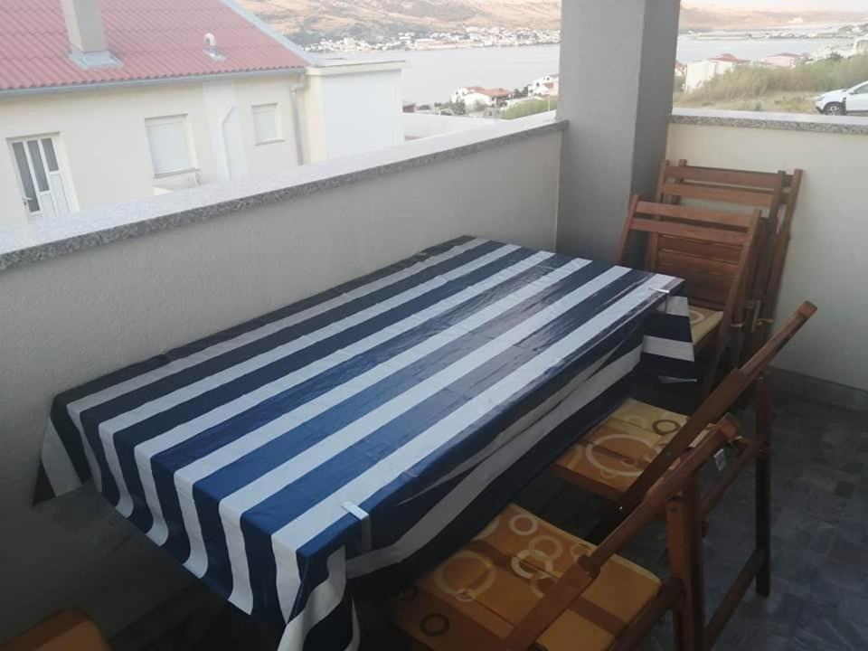 Apartman Dora Leilighet Pag Town Eksteriør bilde