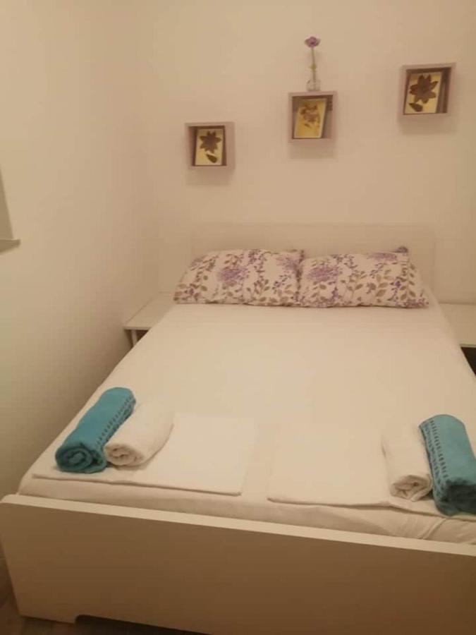 Apartman Dora Leilighet Pag Town Eksteriør bilde